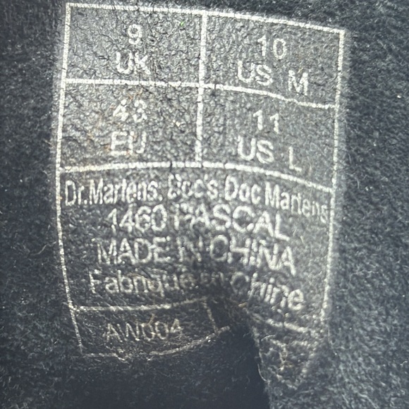 Dr Marten DADD 1460 PASCAL boots size 11 women’s 10 men’s - Picture 7 of 7